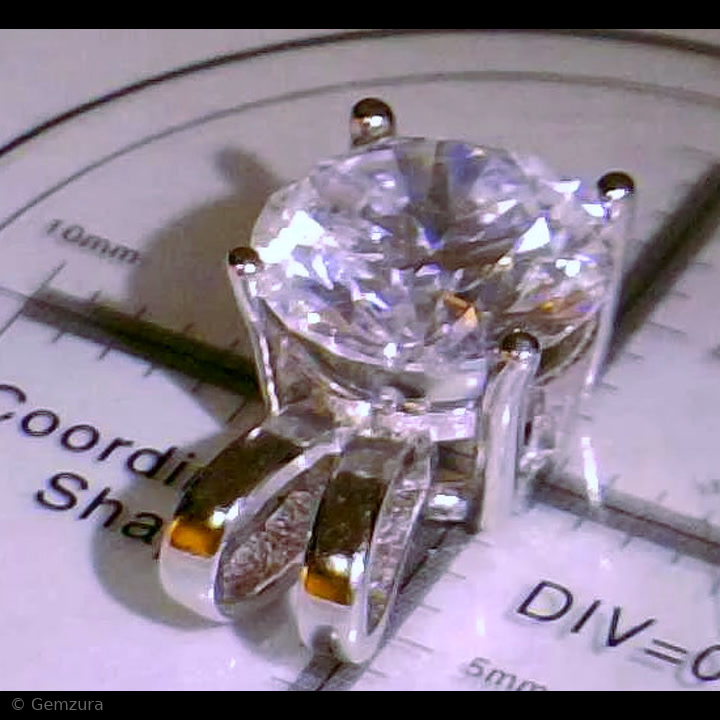 4-Prong Solitaire CVD Diamond Pendant