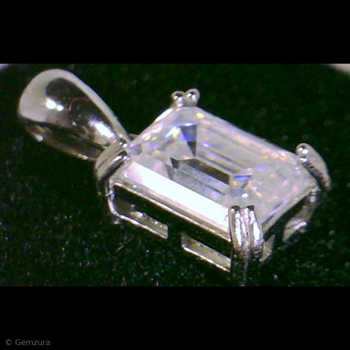 8‑Krappen‑Anhänger mit 1.70 ct CVD Diamond Smaragd Cut